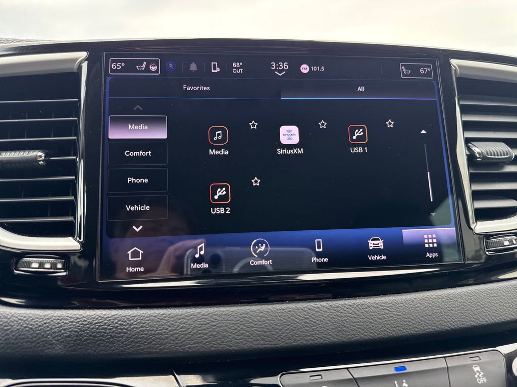 Used 2022 Chrysler Pacifica Touring-L FWD image 21