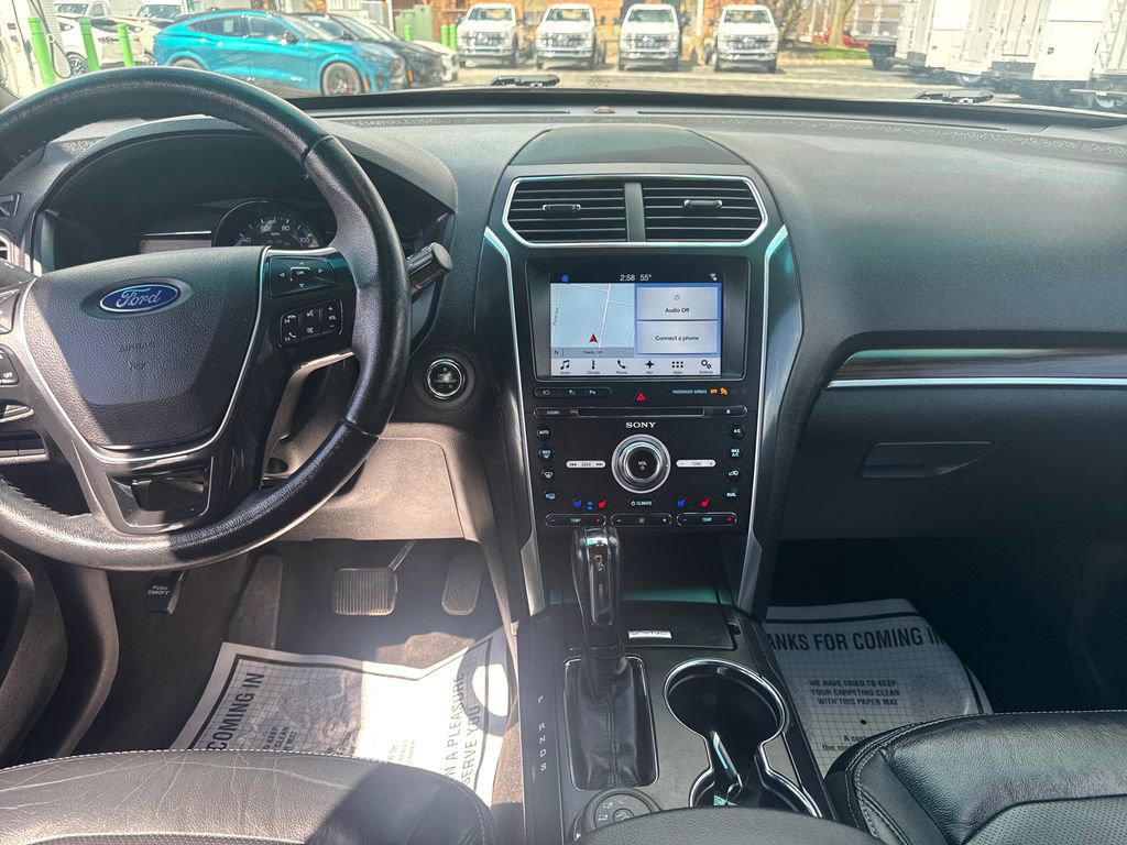 Used 2017 Ford Explorer Limited w/ Equipment Group 301A image 14