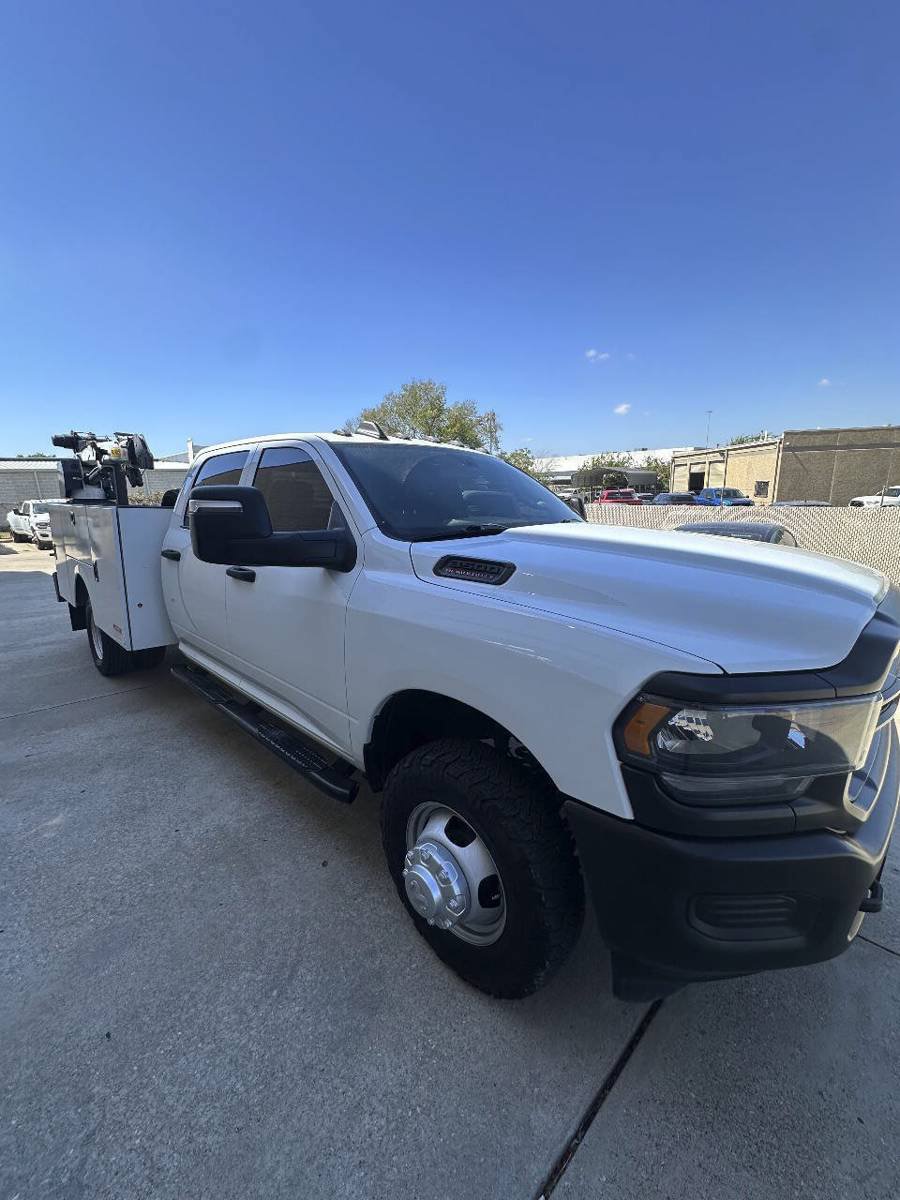 Used 2024 RAM 3500 Tradesman AWD/4WD image 5