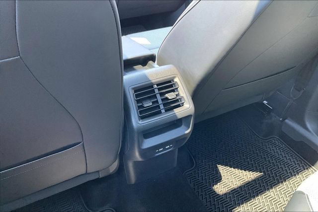 Used 2025 Volkswagen Tiguan SE R-Line AWD/4WD image 35