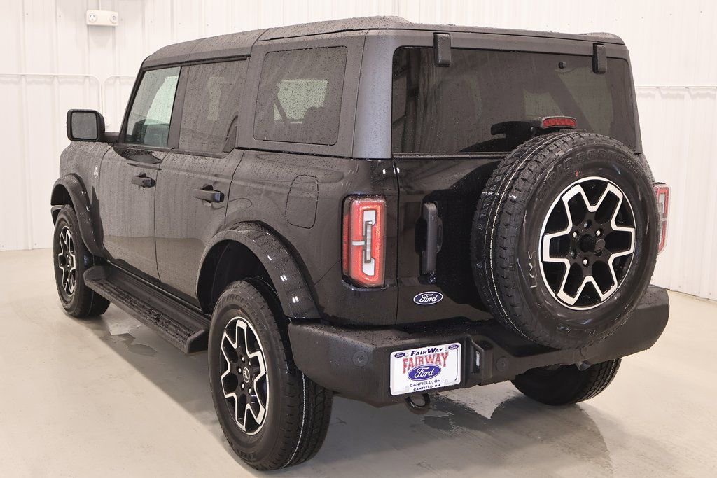 New 2026 Ford Bronco Outer Banks image 7