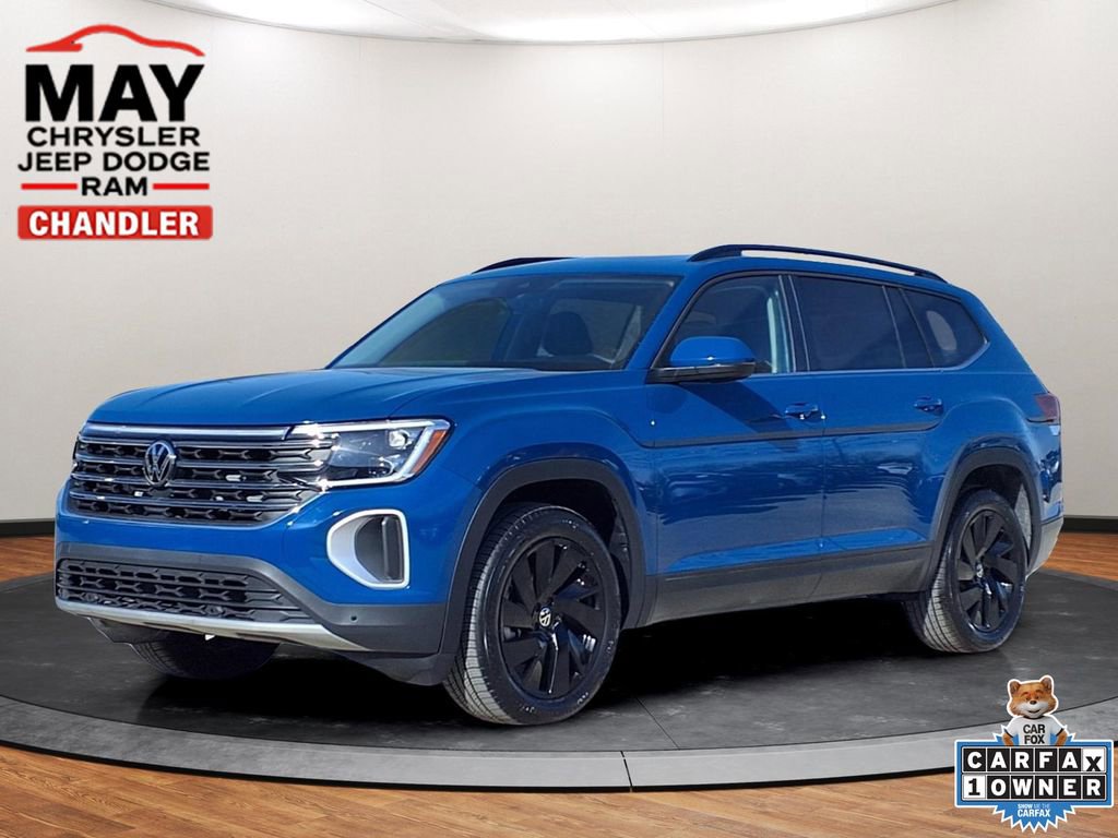 Used 2025 Volkswagen Atlas SE image 1