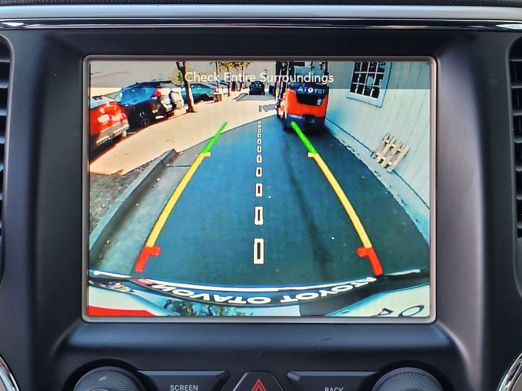 Used 2015 Jeep Grand Cherokee Overland RWD image 17