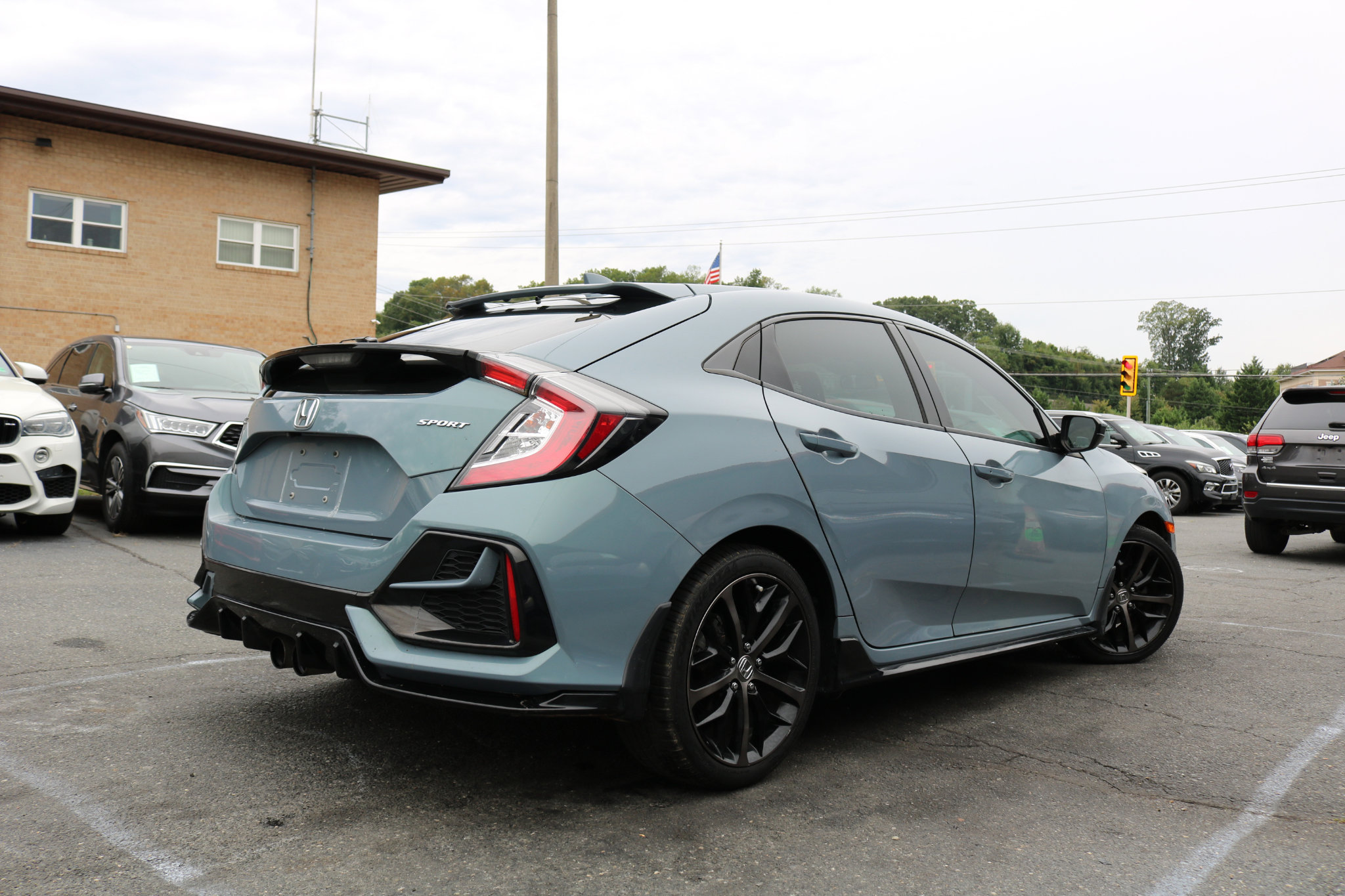 Used 2020 Honda Civic Sport image 2