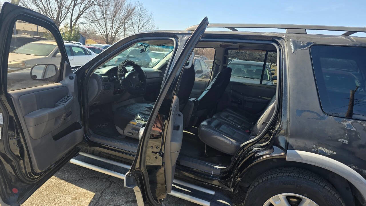 Used 2002 Ford Explorer XLT image 8
