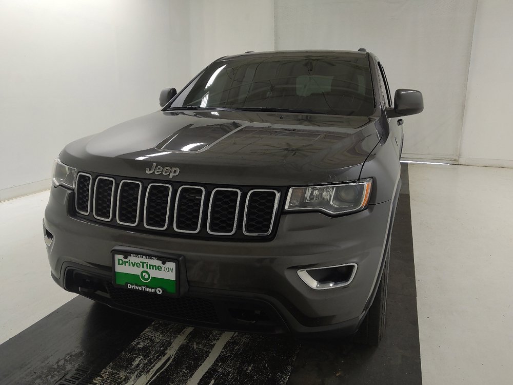 Used 2019 Jeep Grand Cherokee Laredo AWD/4WD image 15