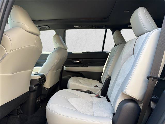 New 2026 Toyota Grand Highlander AWD Hybrid image 20