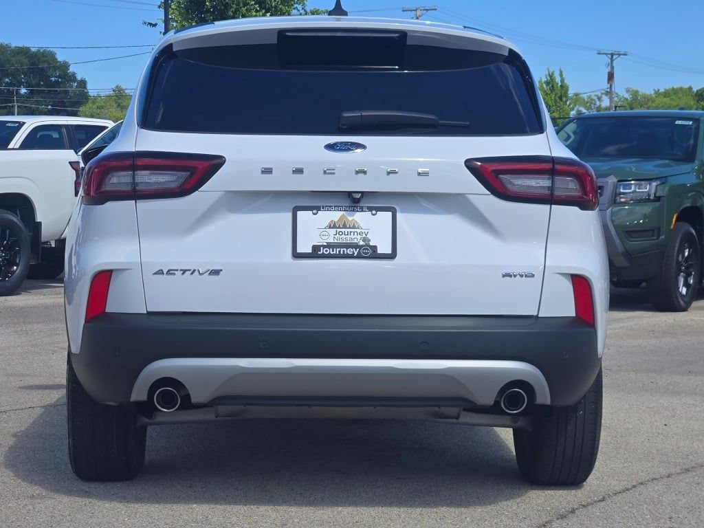 Used 2024 Ford Escape Active w/ Tech Pack #1 AWD/4WD image 11