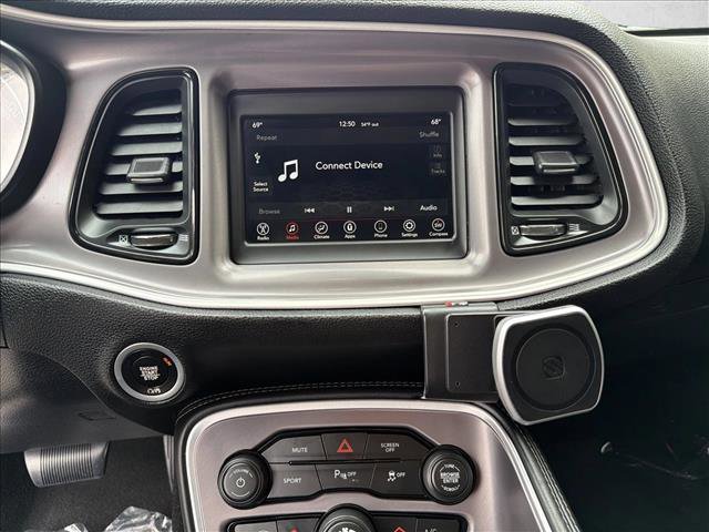 Used 2022 Dodge Challenger GT image 19