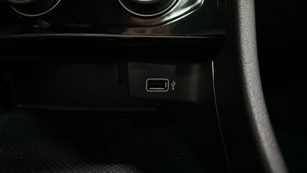 Used 2019 Volkswagen Jetta R-Line FWD image 27