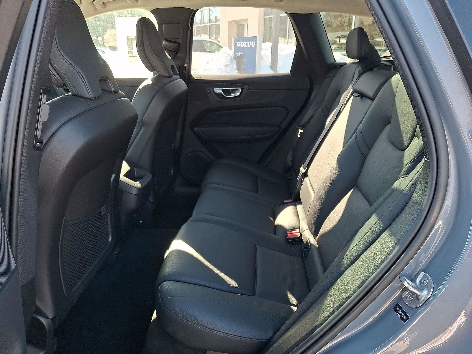 Certified 2023 Volvo XC60 B5 Plus w/ Protection Package Premier image 10