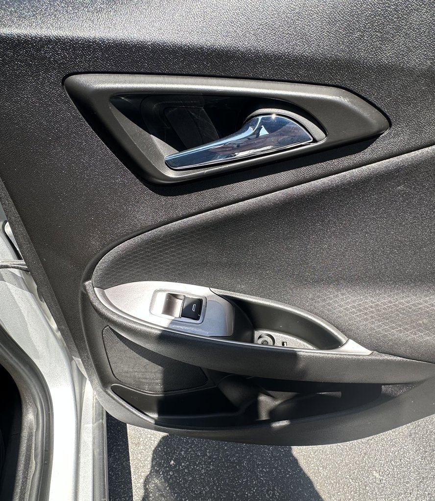 Used 2022 Chevrolet Malibu LT image 15