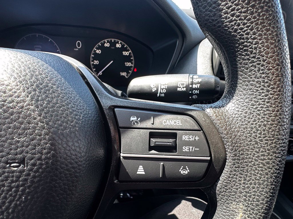 Certified 2025 Honda HR-V LX image 31