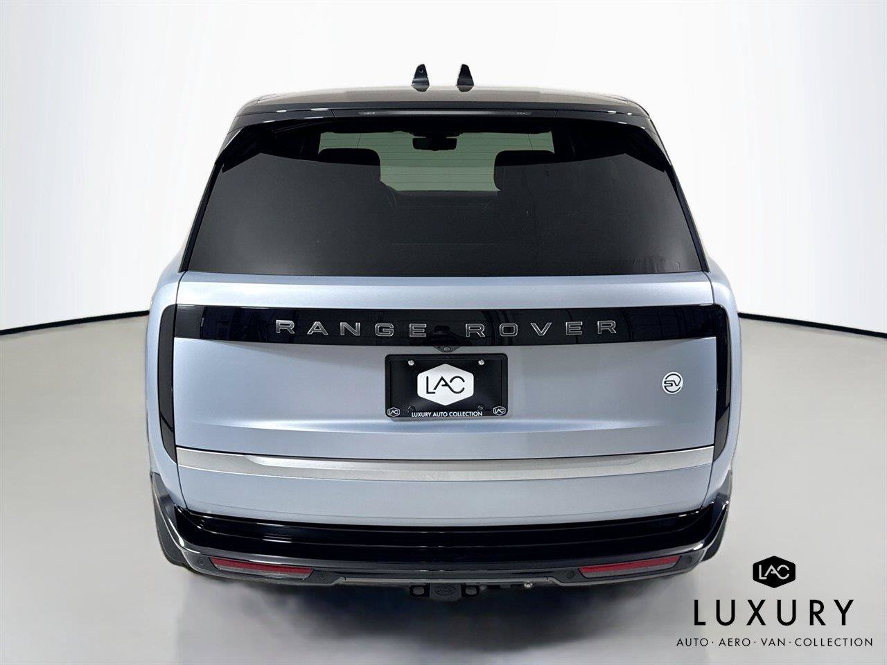 Used 2023 Land Rover Range Rover SV AWD/4WD image 7