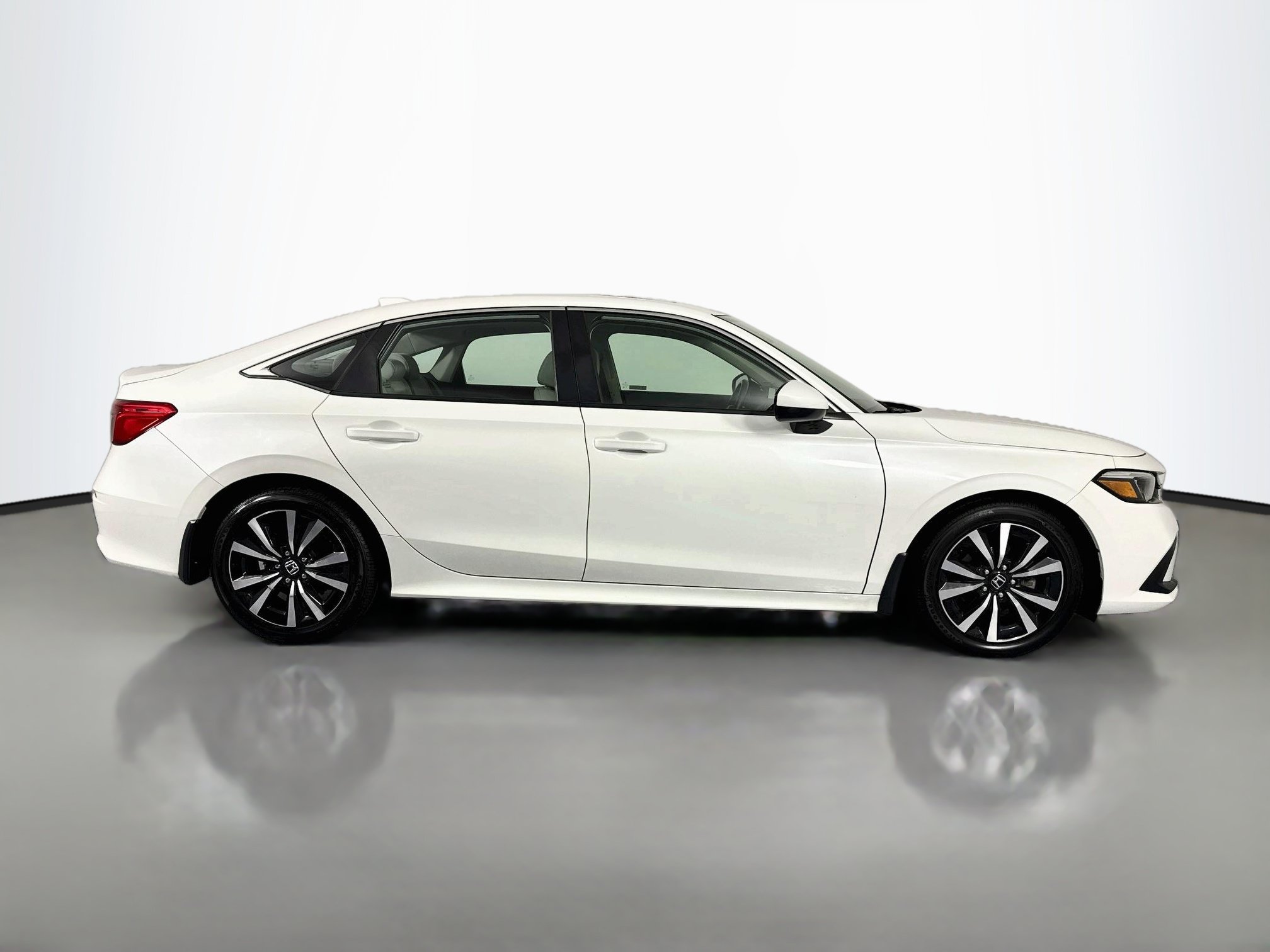 Certified 2024 Honda Civic EX image 4