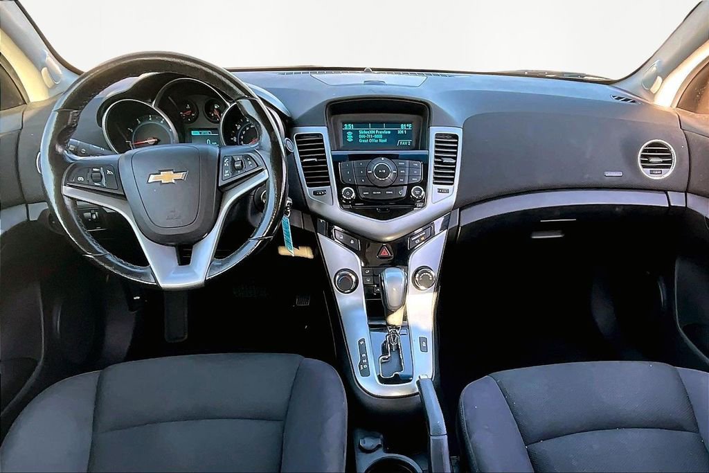 Used 2014 Chevrolet Cruze LT image 7