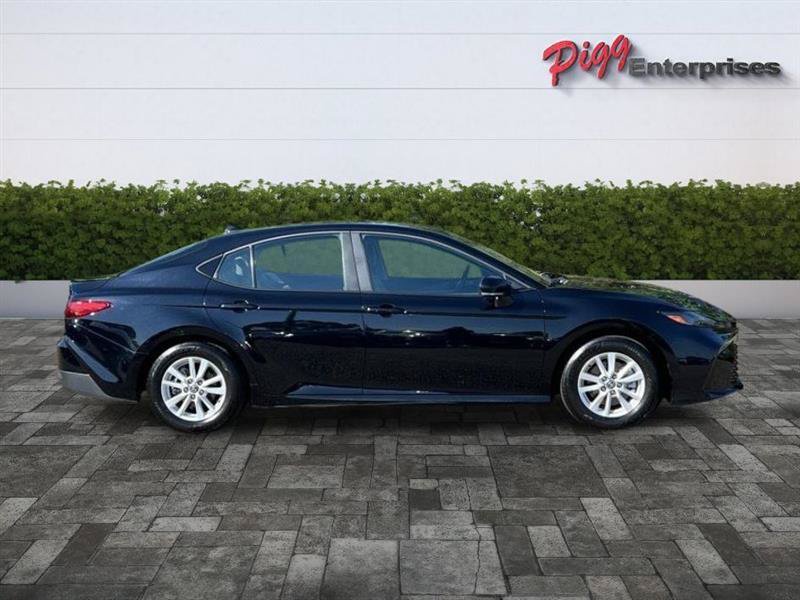 Used 2026 Toyota Camry LE FWD image 7