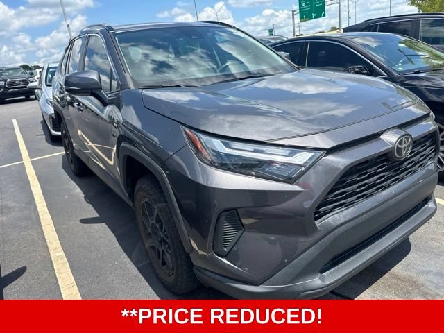 Used 2023 Toyota RAV4 XLE w/ Convenience Package FWD image 2