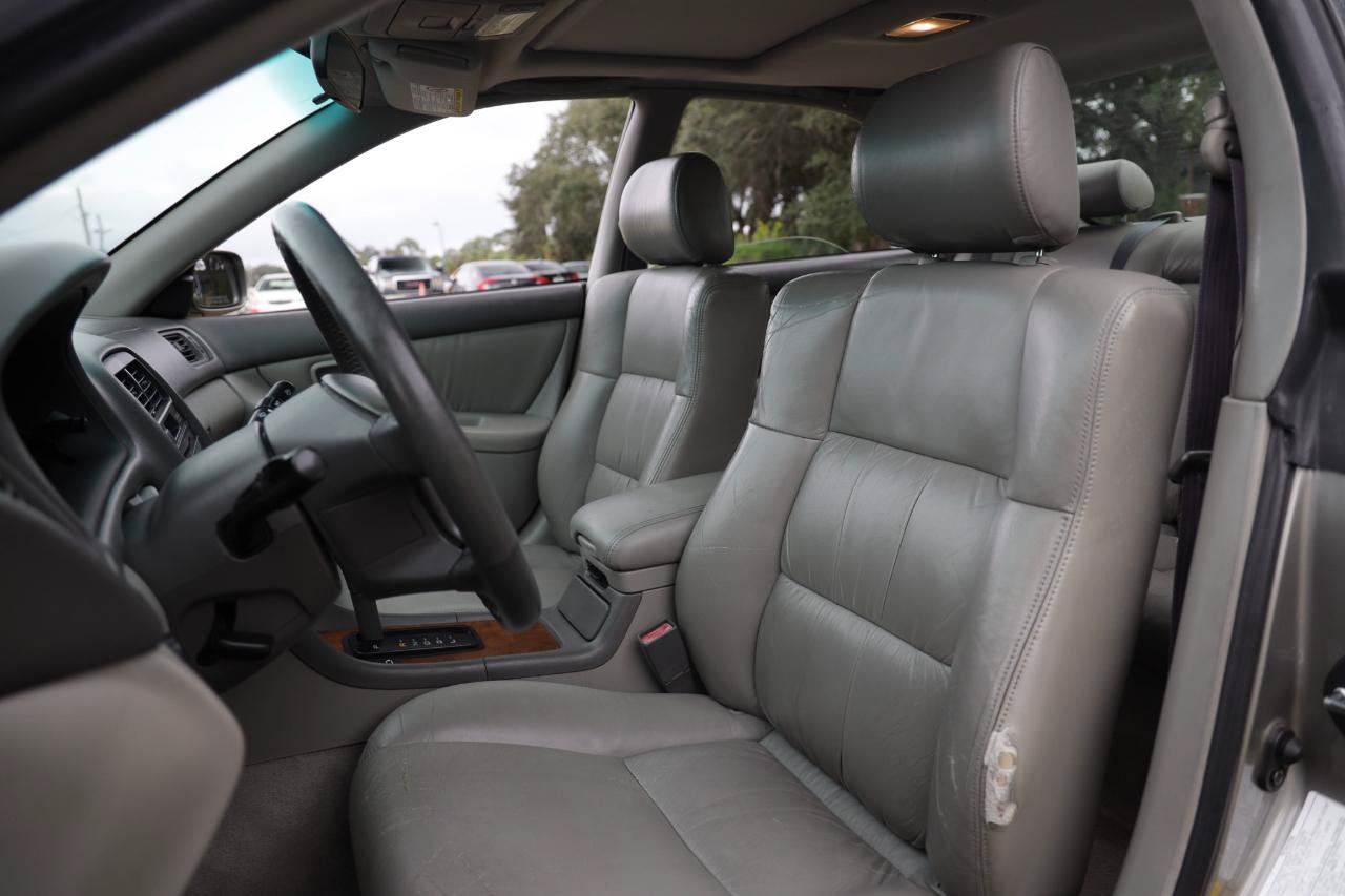 Used 1998 Lexus ES 330 w/ Leather Trim Pkg FWD image 6