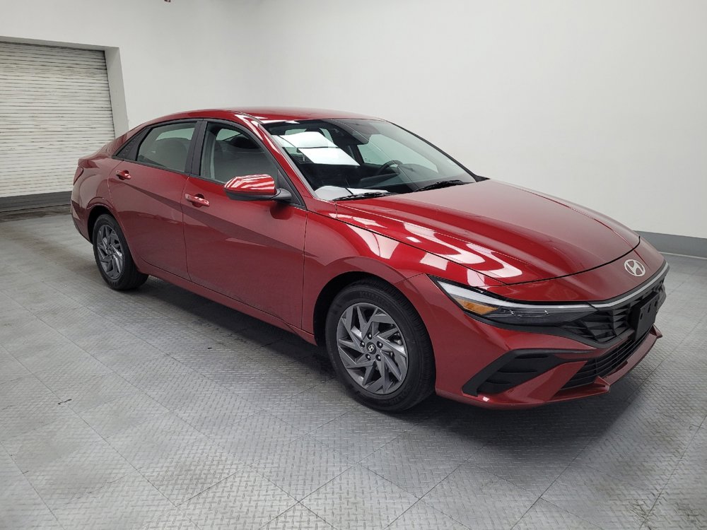Used 2024 Hyundai Elantra SEL image 11