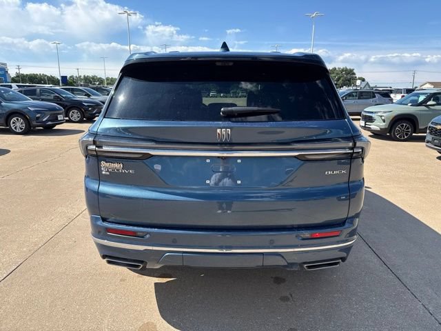 Used 2026 Buick Enclave Avenir w/ Super Cruise Package AWD/4WD image 4