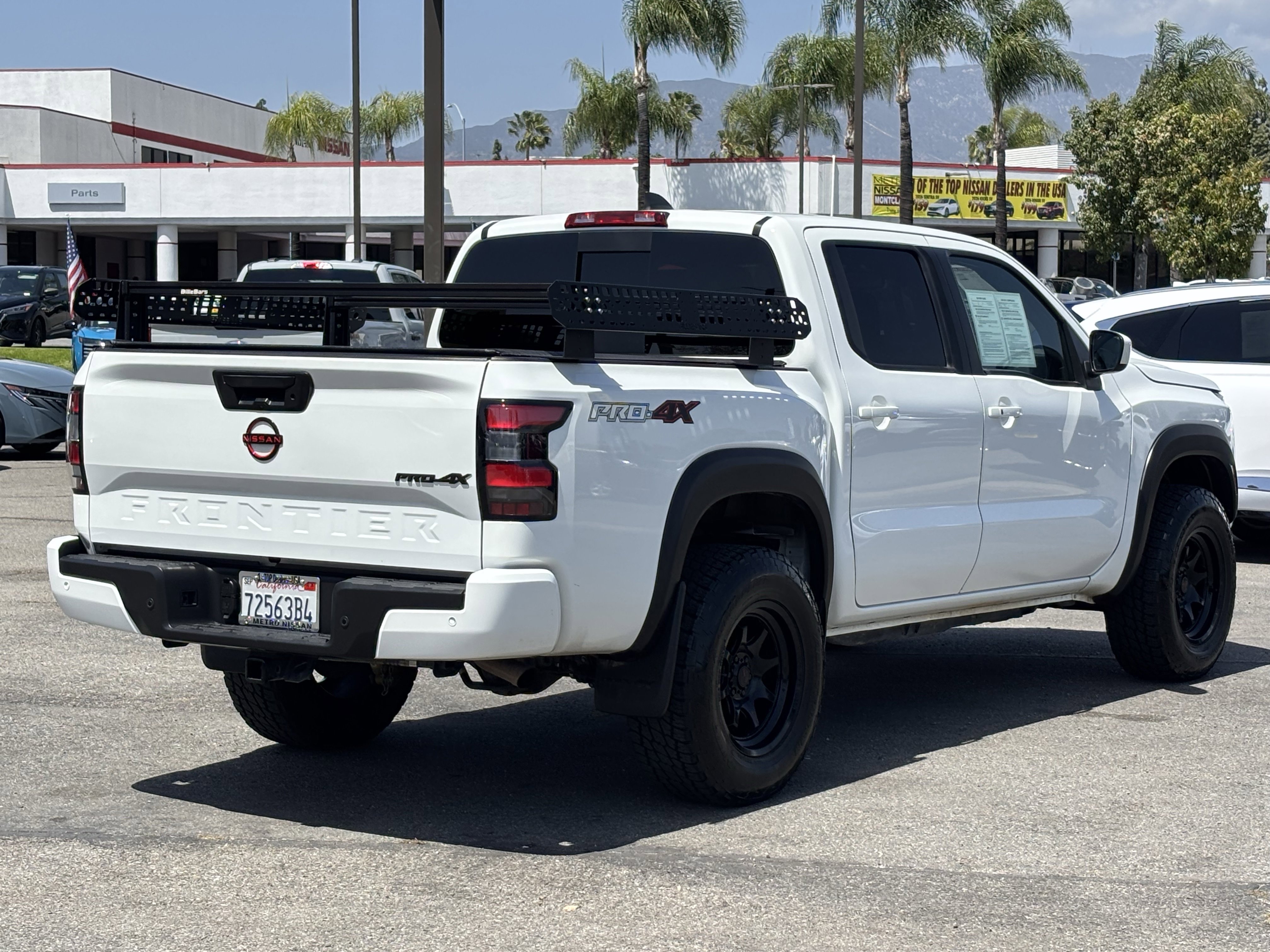 Used 2024 Nissan Frontier PRO-4X w/ Technology Package AWD/4WD image 3