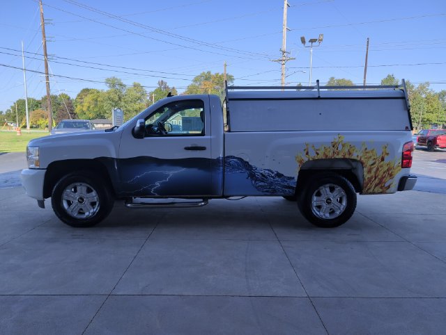 Used 2011 Chevrolet Silverado 1500 LT w/ Interior Plus Package AWD/4WD image 4