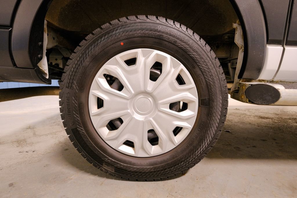 Used 2024 Ford Transit 250 Low Roof w/ Exterior Upgrade Package image 36