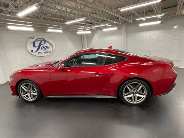 Used 2024 Ford Mustang Coupe RWD image 2