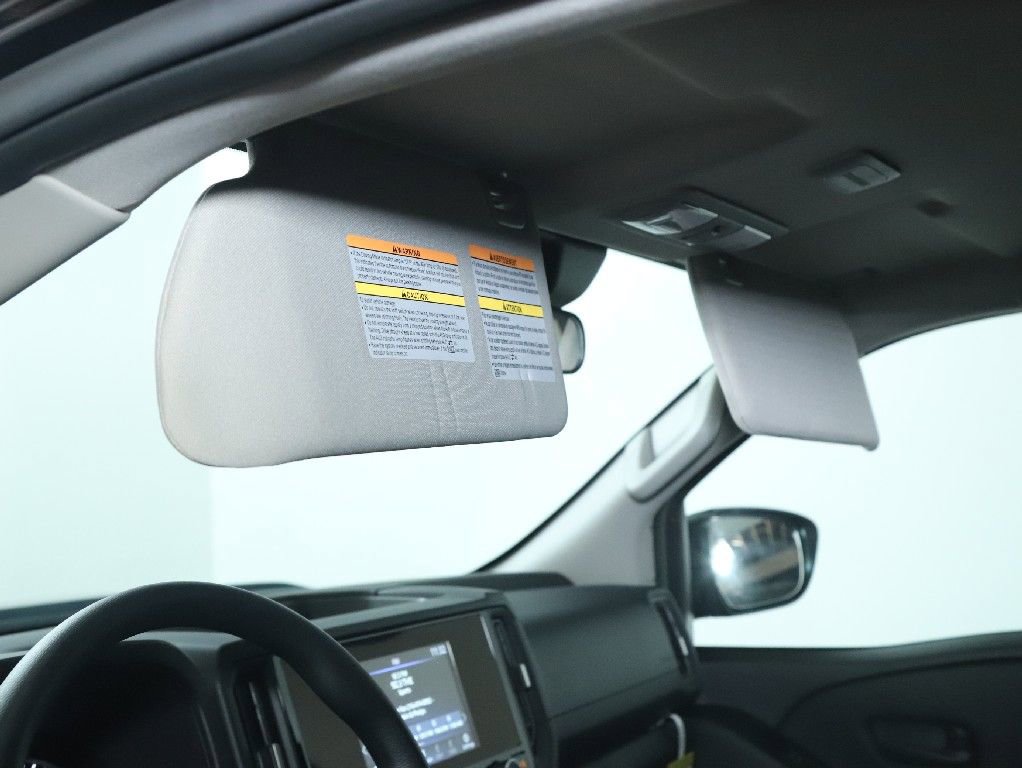 Certified 2025 Nissan Frontier S image 19