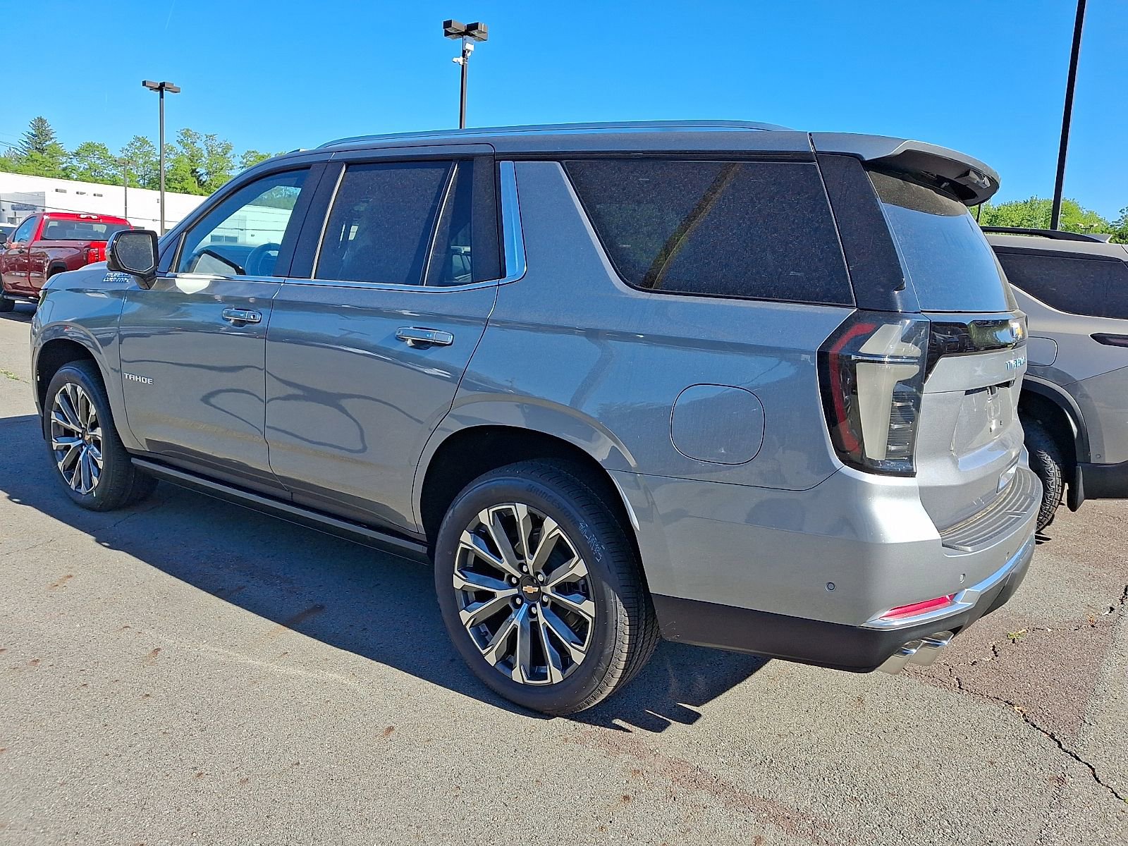 New 2026 Chevrolet Tahoe High Country AWD/4WD image 3