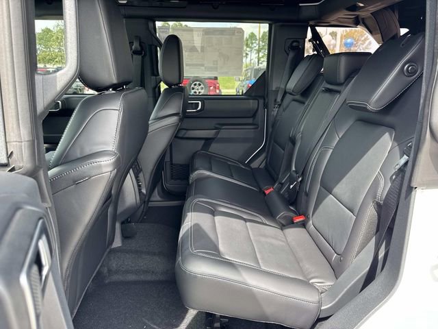 New 2025 Ford Bronco Outer Banks w/ Sasquatch Package image 17