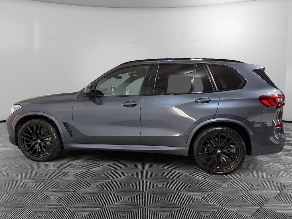 Used 2022 BMW X5 xDrive40i w/ M Sport Package image 1