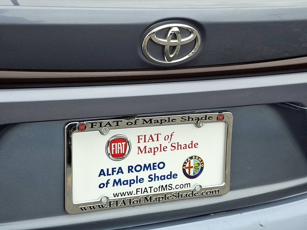 Used 2020 Toyota Corolla LE image 18