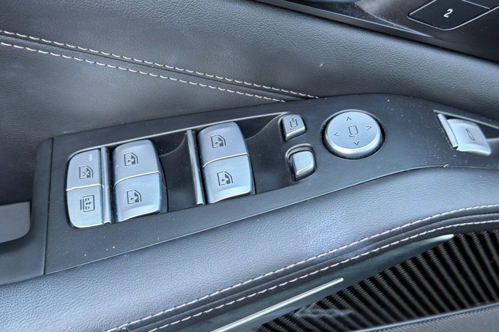 Certified 2024 BMW X7 M60i w/ Executive Package image 13