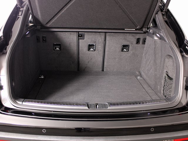 Certified 2023 Porsche Macan image 22