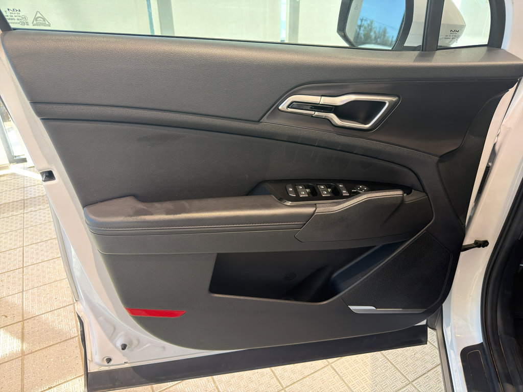 Certified 2024 Kia Sportage EX image 15