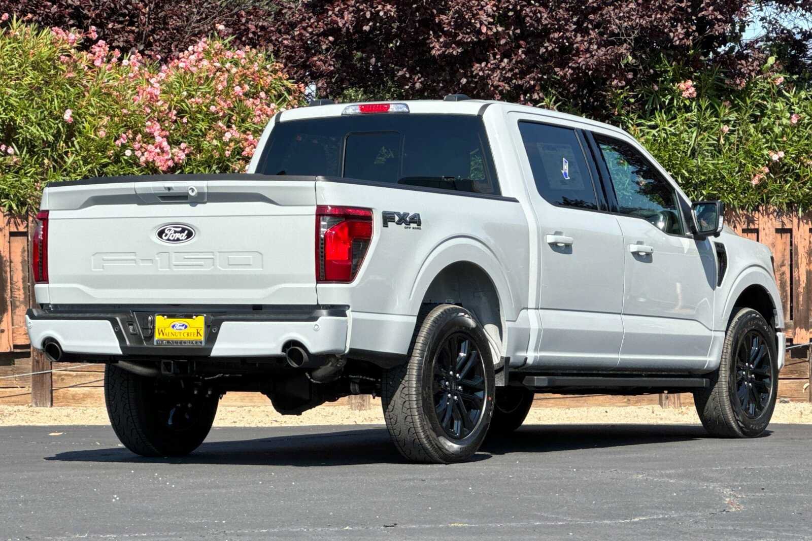 New 2026 Ford F150 XLT w/ Equipment Group 302A MID AWD/4WD image 4