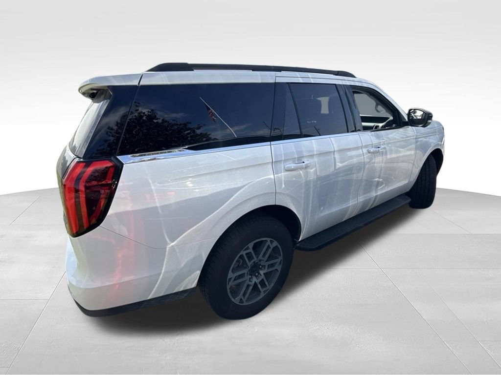 Certified 2025 Ford Expedition Active RWD image 8