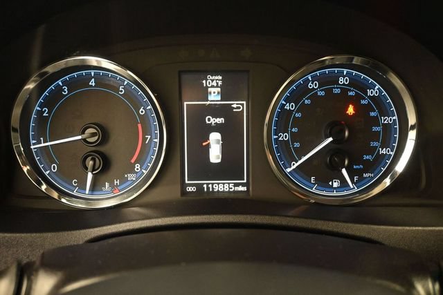 Used 2017 Toyota Corolla SE FWD image 9
