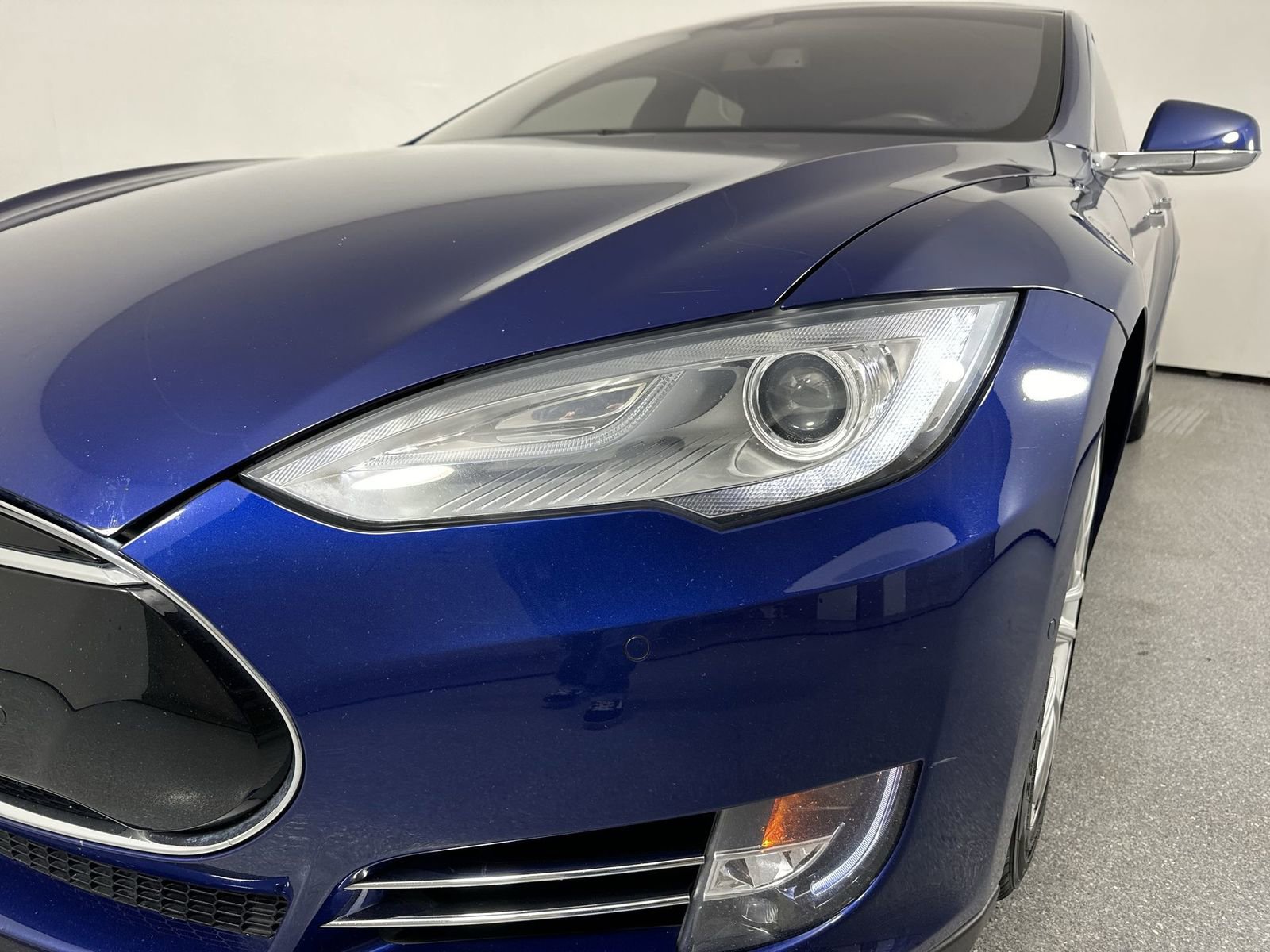 Used 2016 Tesla Model S 85D image 28