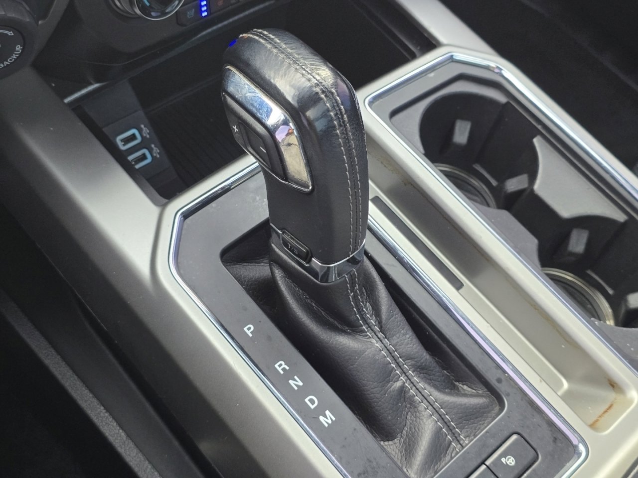 Used 2017 Ford F150 Lariat w/ Equipment Group 502A Luxury image 34