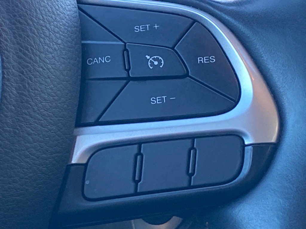 Used 2018 Jeep Compass Limited image 6