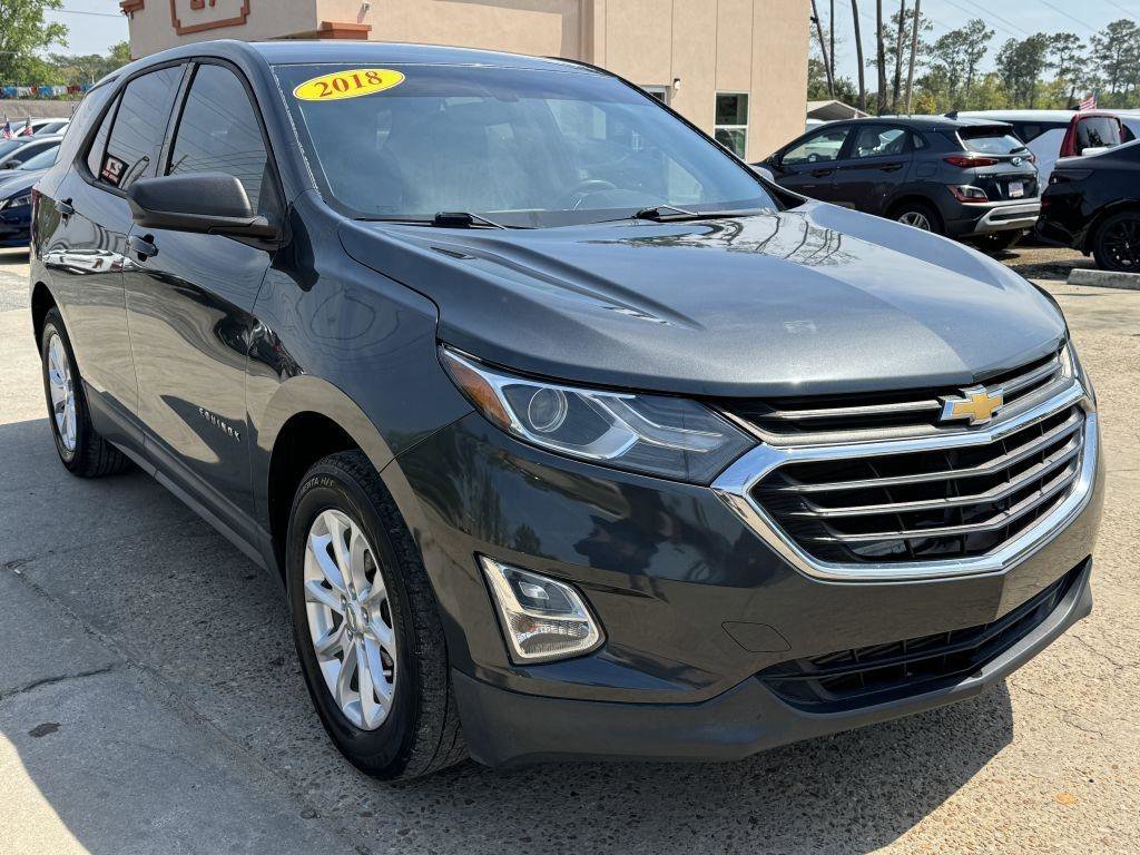 Used 2018 Chevrolet Equinox LS image 3