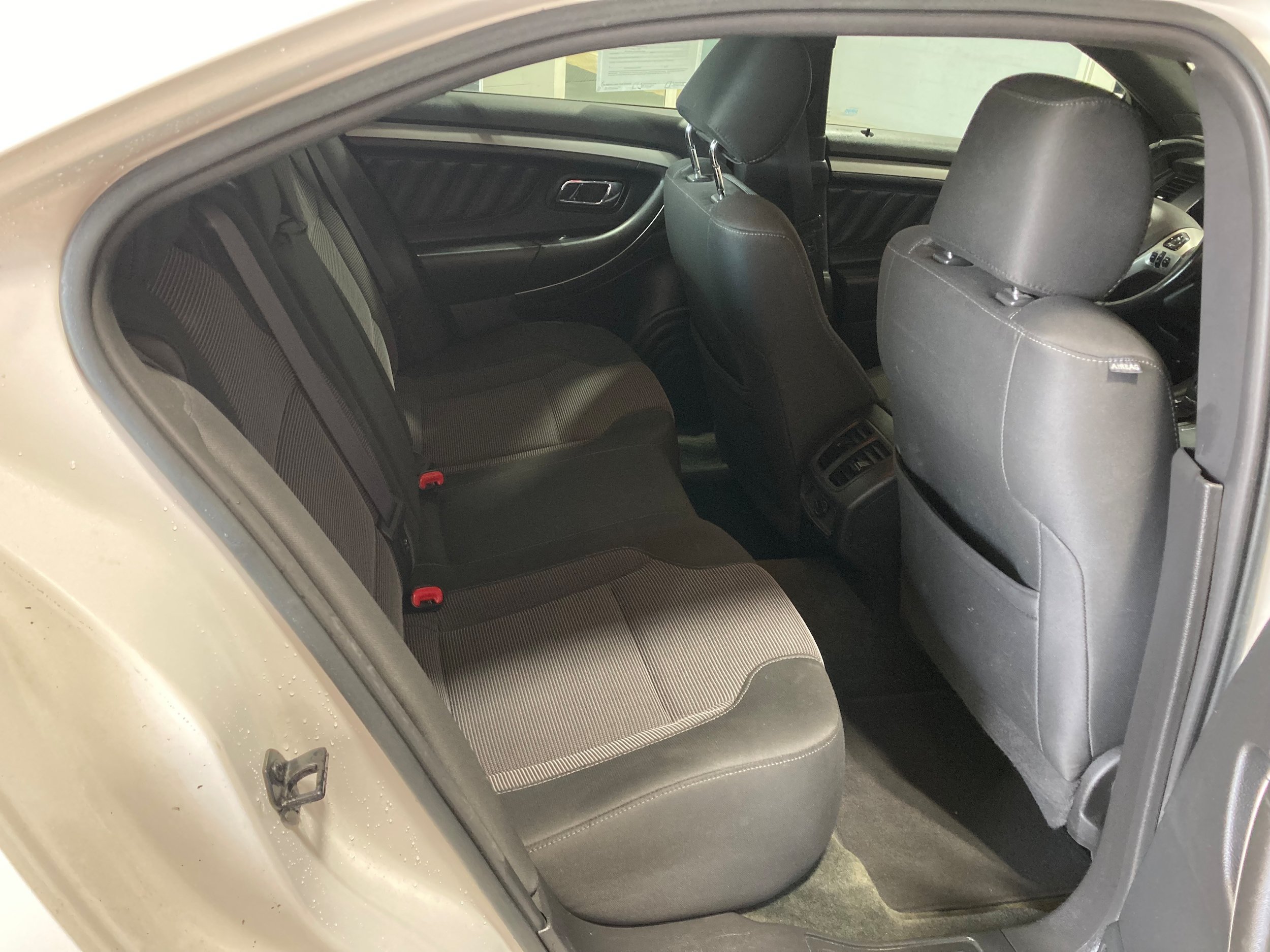 Used 2013 Ford Taurus SEL FWD image 7