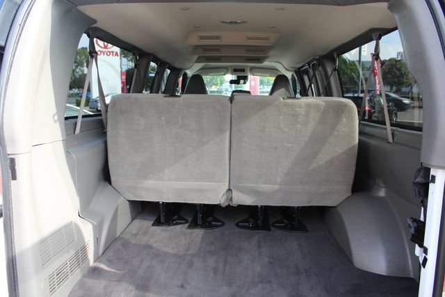 Used 2020 Chevrolet Express 3500 LT w/ LT Preferred Equipment Group RWD image 33