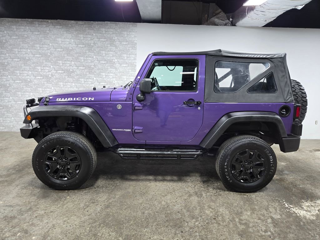 Used 2018 Jeep Wrangler Rubicon w/ Power Convenience Group AWD/4WD image 2