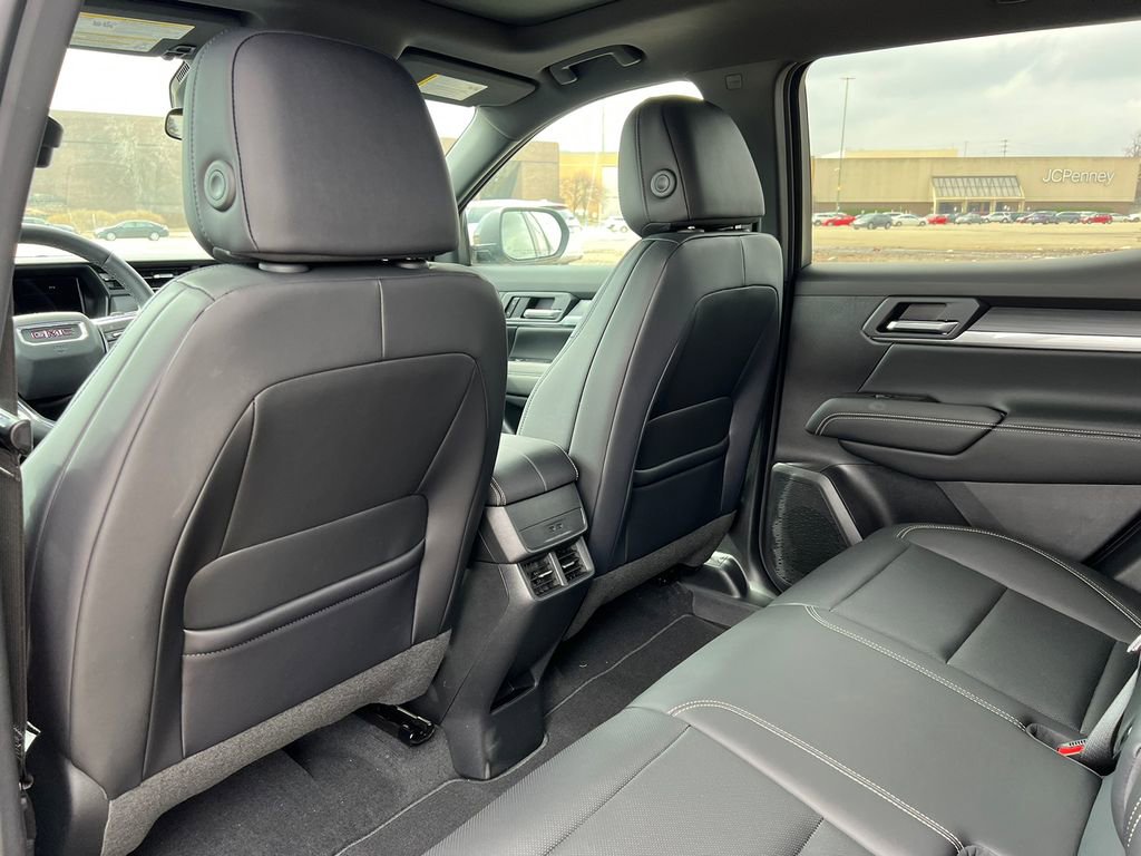 New 2026 GMC Terrain Elevation w/ Elevation Premium Package image 31