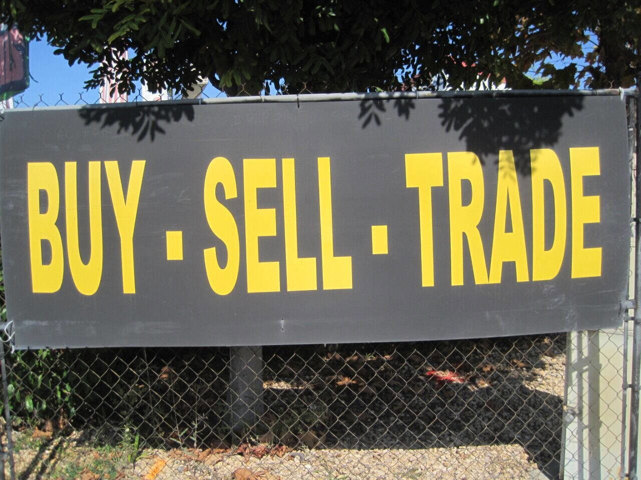 Used 2015 Nissan Sentra SV w/ Navigation Package image 35