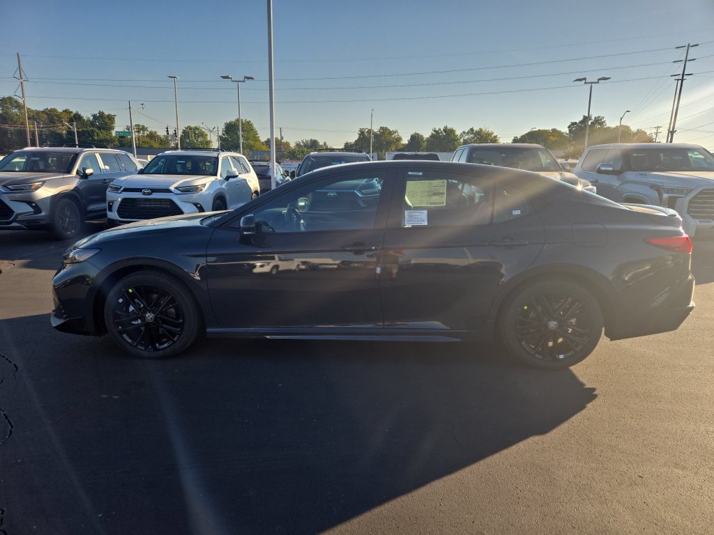 New 2026 Toyota Camry SE FWD image 2